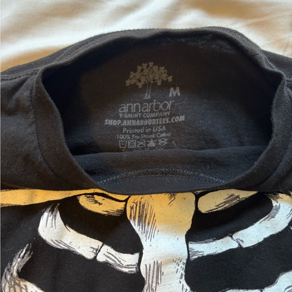 Skeleton Graphic T-Shirt - Picture 2 of 2